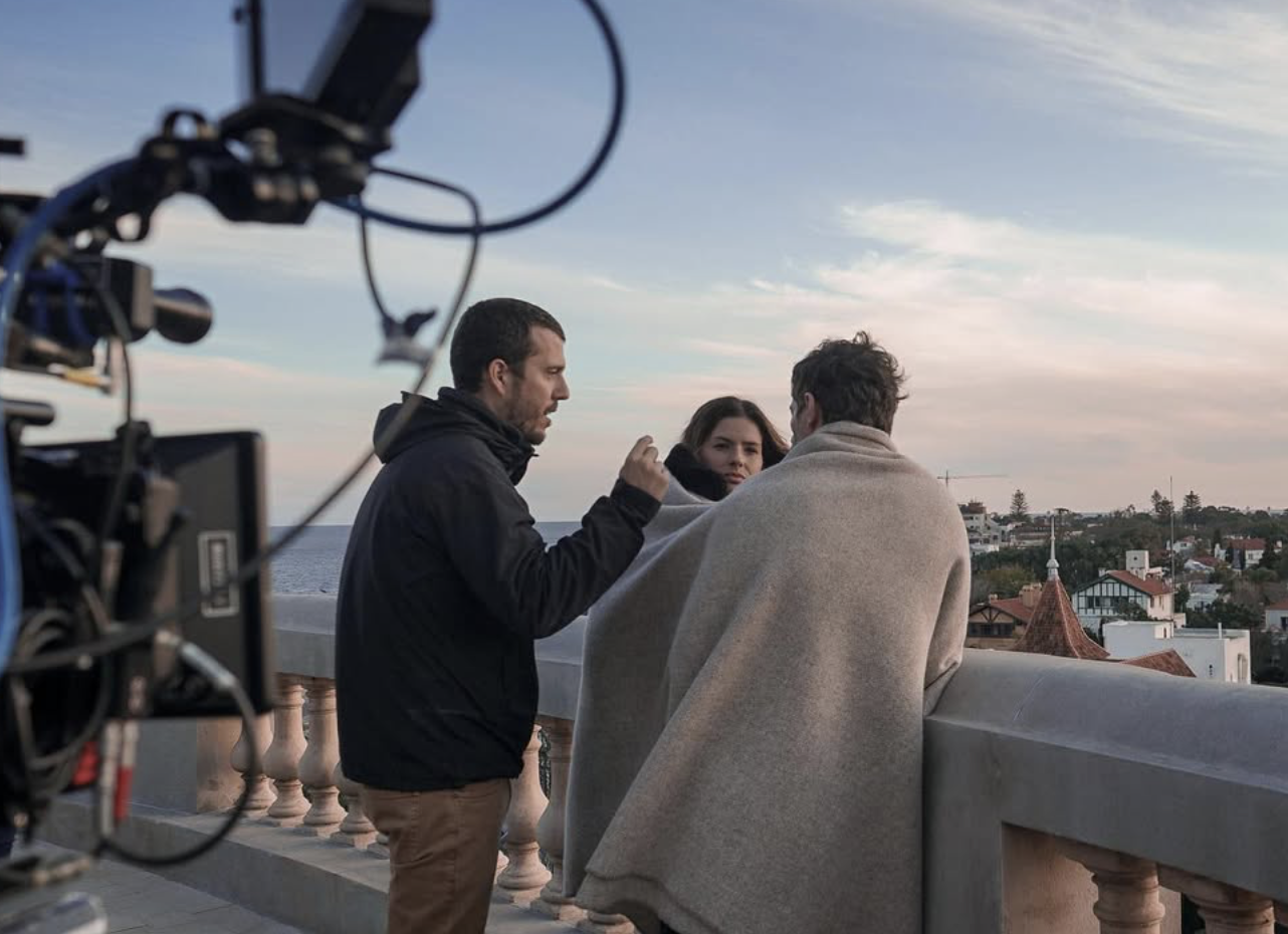 Dirección al atardecer en terraza